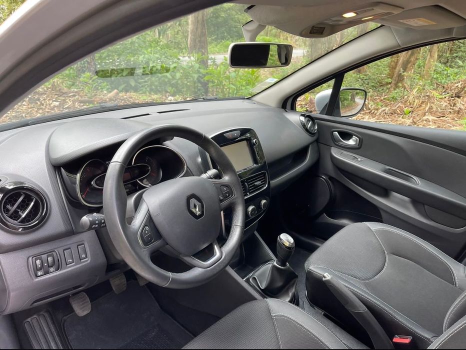 Renault Clio em otimo estado