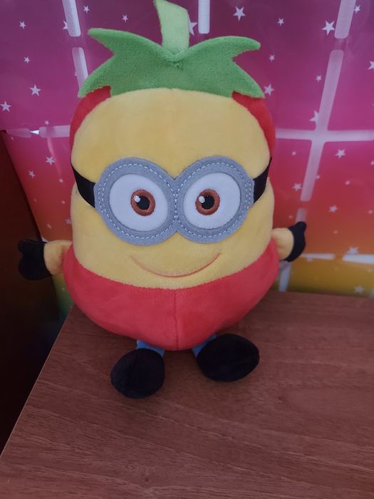 Tenho  peluche minions para venda