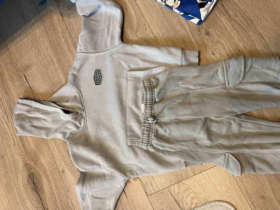 Paka ubran dla chlopca 110-116