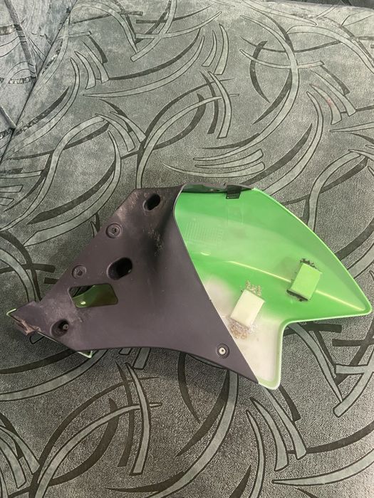 Продам б/у пластик на ліфан кп 200 зелений