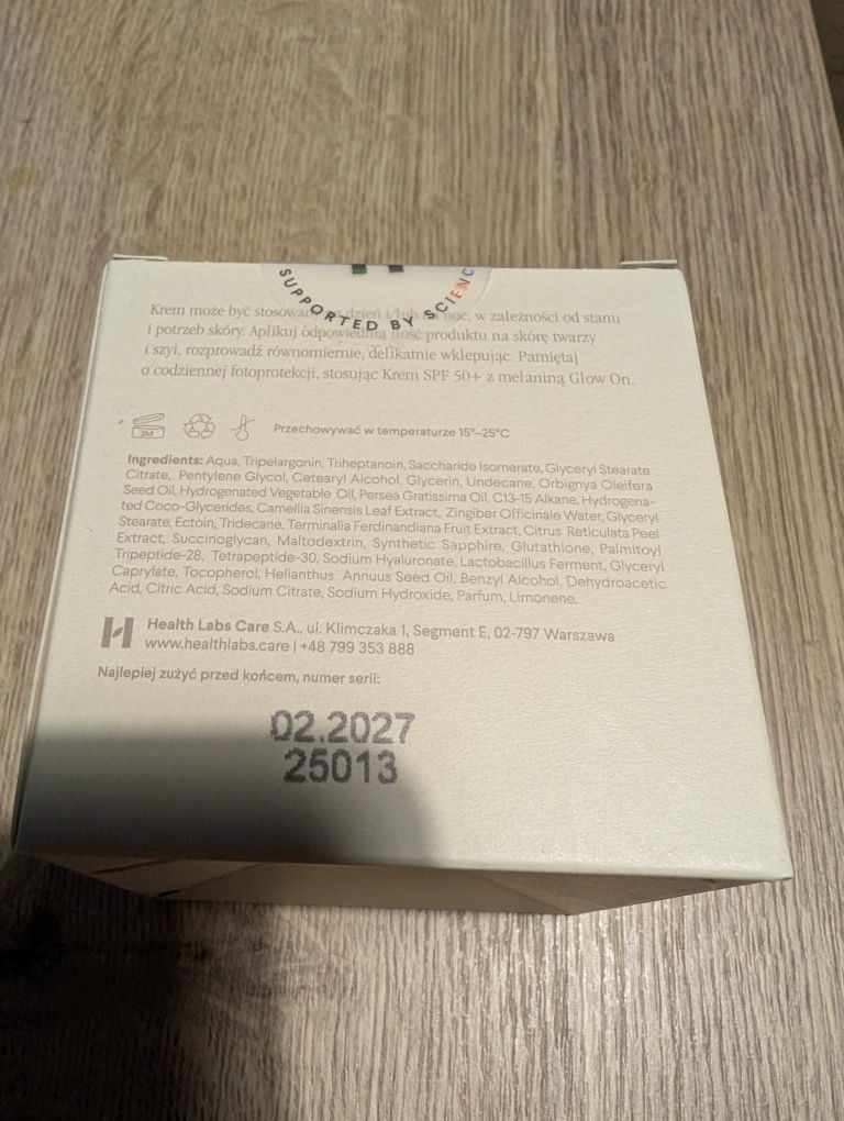 NOWY Krem nawilżający Glow On | Health Labs