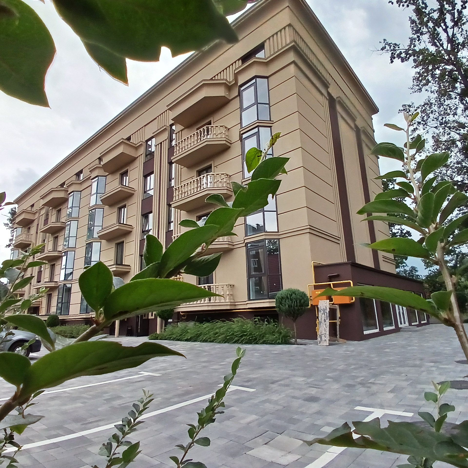 Дуже зручна та світла, якісна евро 2к Ірпінь