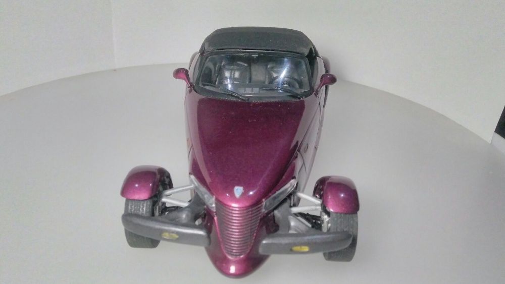 Модель 1/24 Plymouth Prowler Danburi Mint