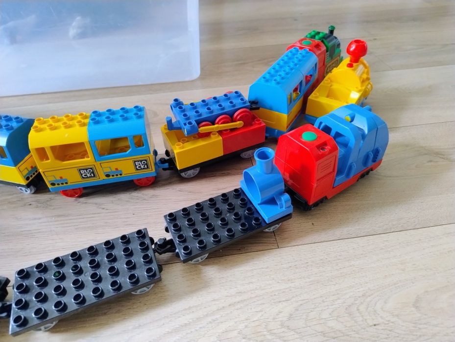 Pociąg lego duplo i tory