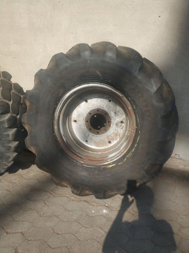 Opona 500/70r24 kpl koło Case Axial