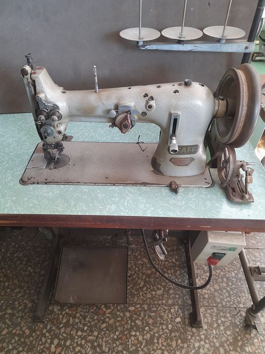 Maquina de Costura Golfo