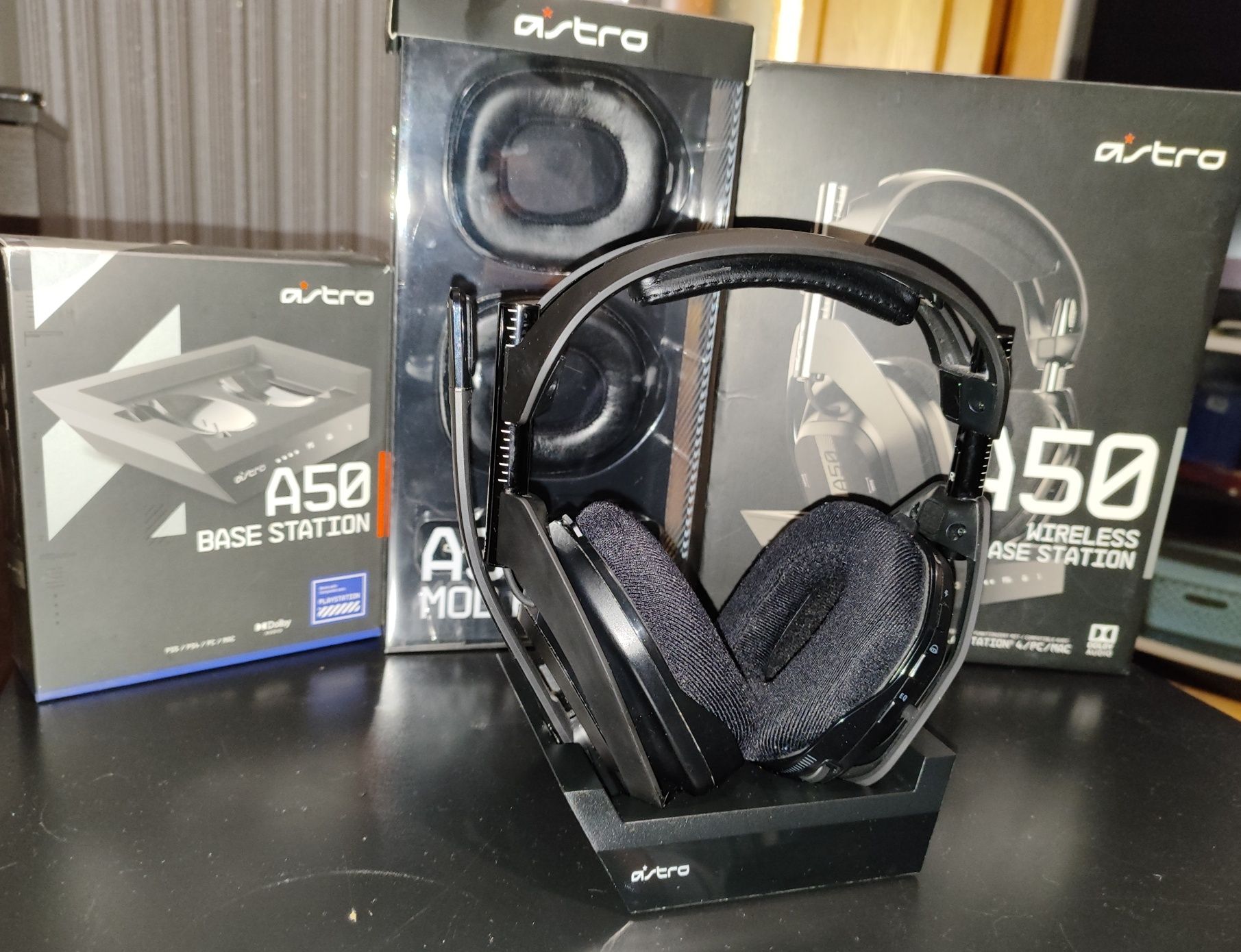 Продам бездротові ігрові навушники Astro a50 Wireless для PS5, Xbox,PC