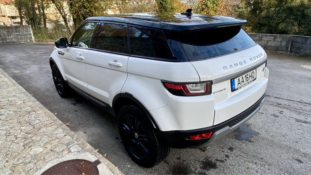 Land Rover Evoque 2.0 TD4 HSE AUTO