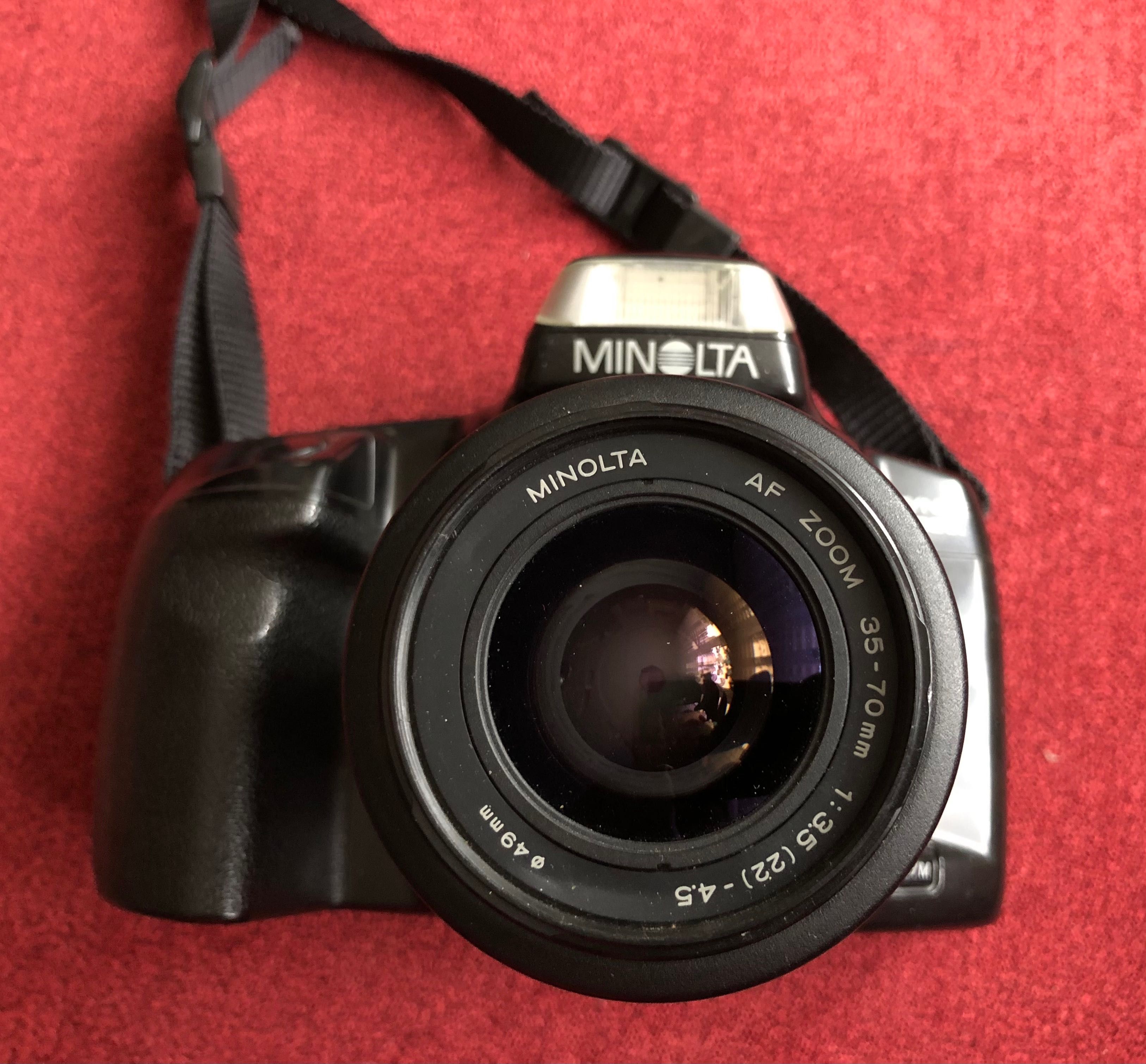 Minolta analogowa lustrzanka Dynax 300 si