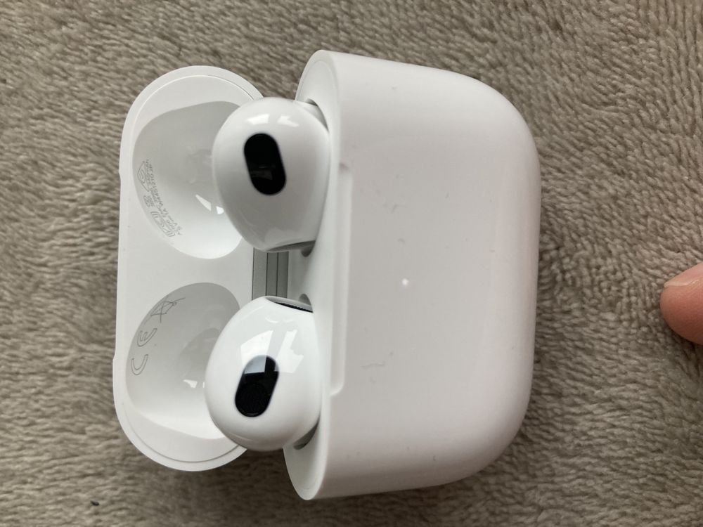 Apple AirPods 3. Gen.  z MagSafe