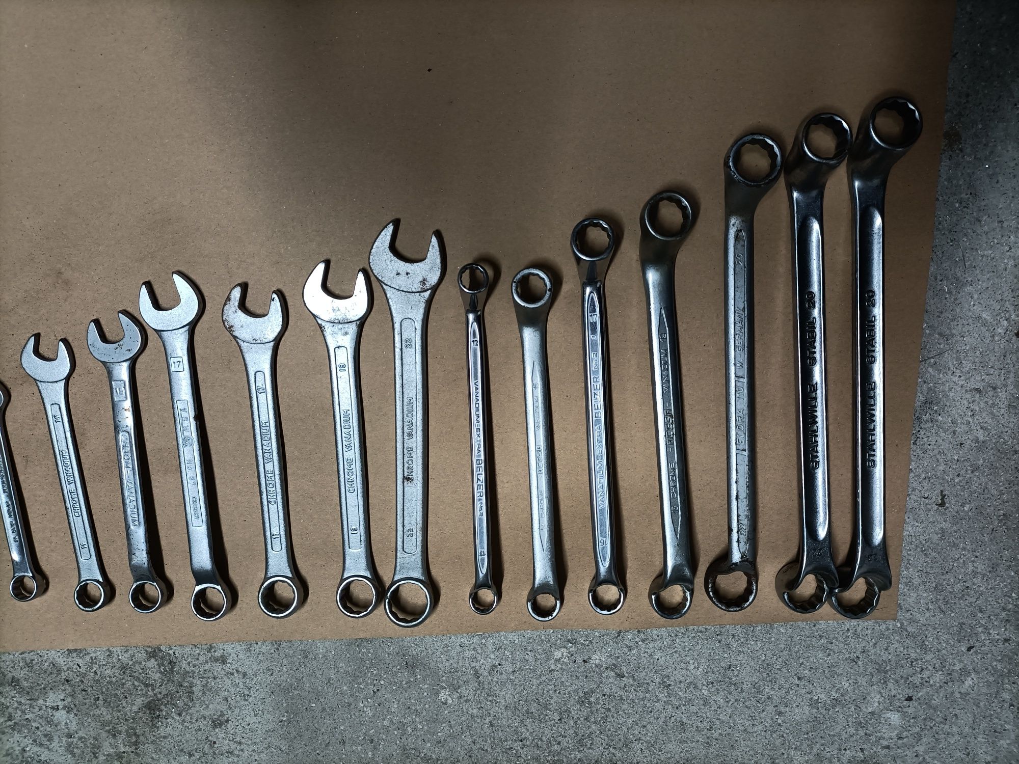 Vários tamanhos de chaves