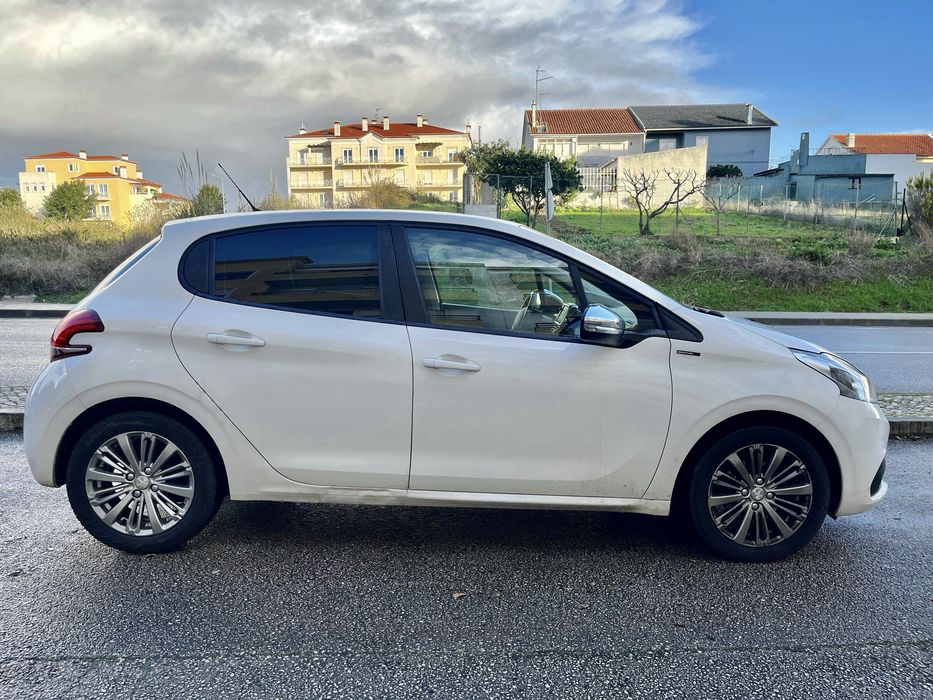 Peugeot 208 1.2 Puretech 82 signature AC