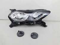CITROEN DS3 CROSSBACK reflektor prawy