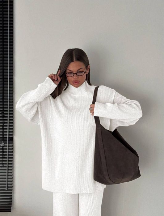 Жіночий костюм двійка з Ангори