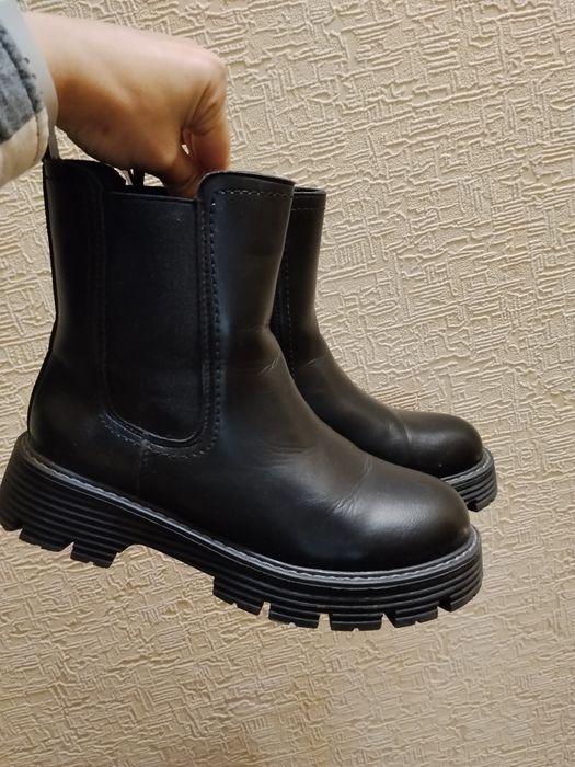 Челсі шкіряні 37р