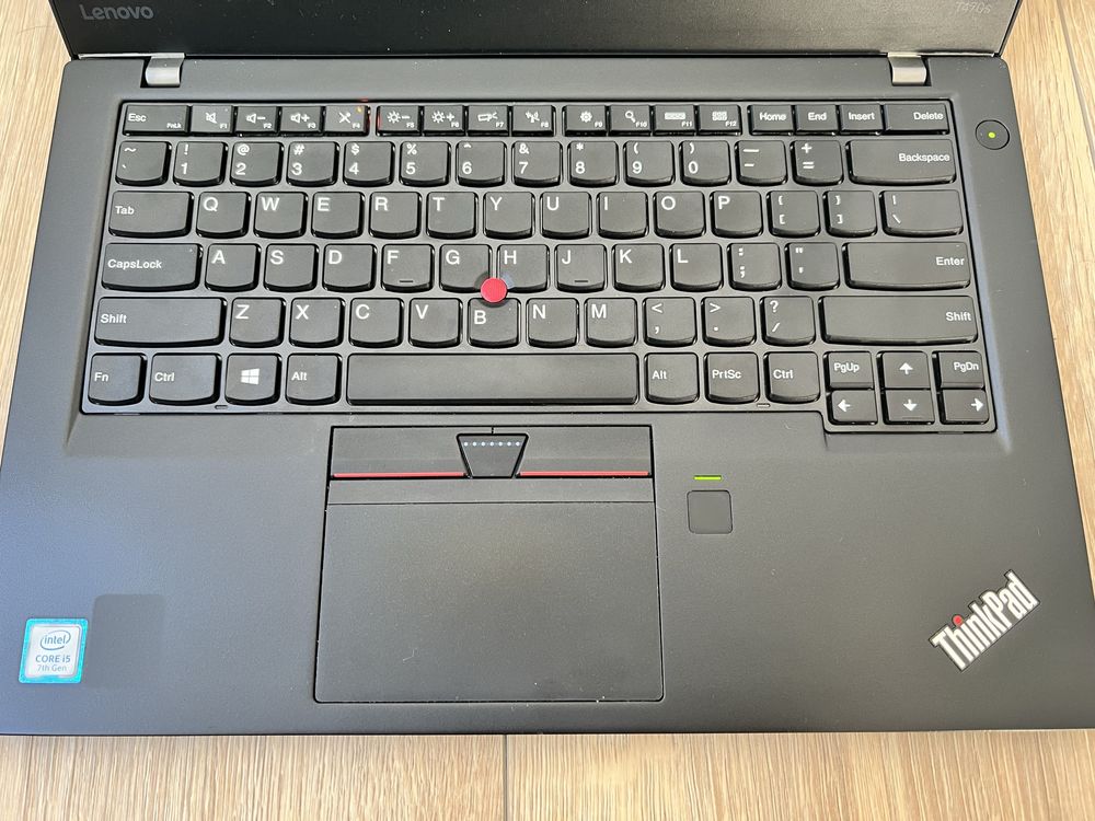 Lenovo thinkpad t470s i5 RAM 20GB  SSD 500GB FHD