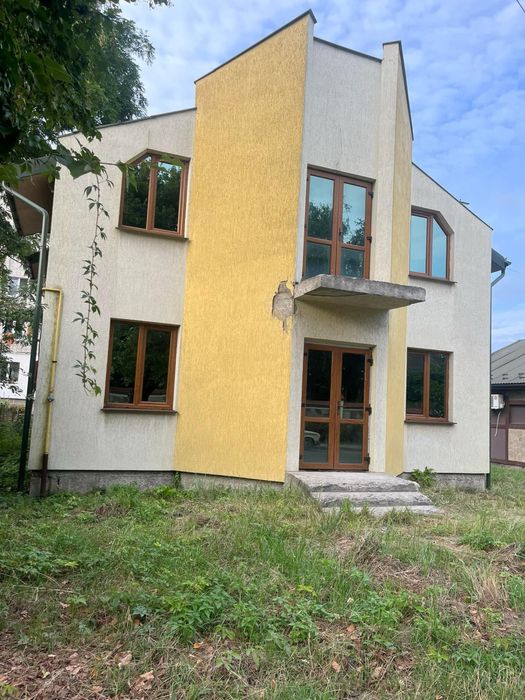 Комерційне приміщення в м.Мостиська