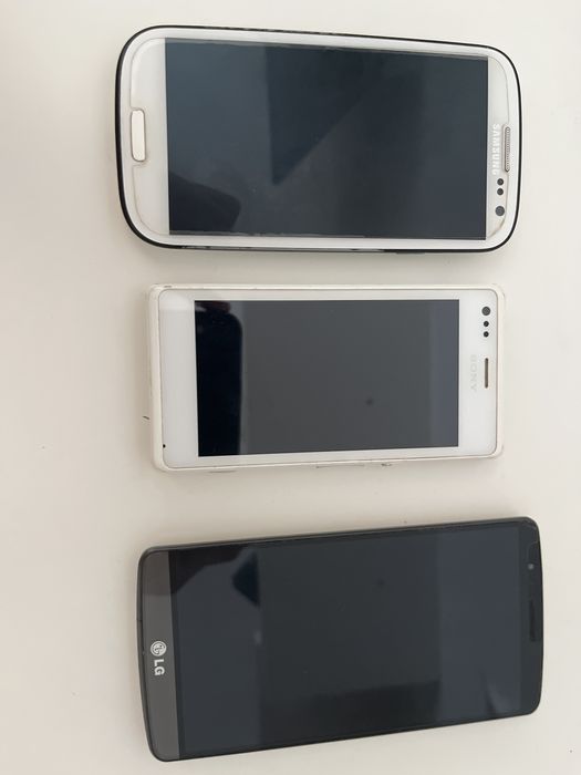 Vendo 3 telemoveis para Peças
