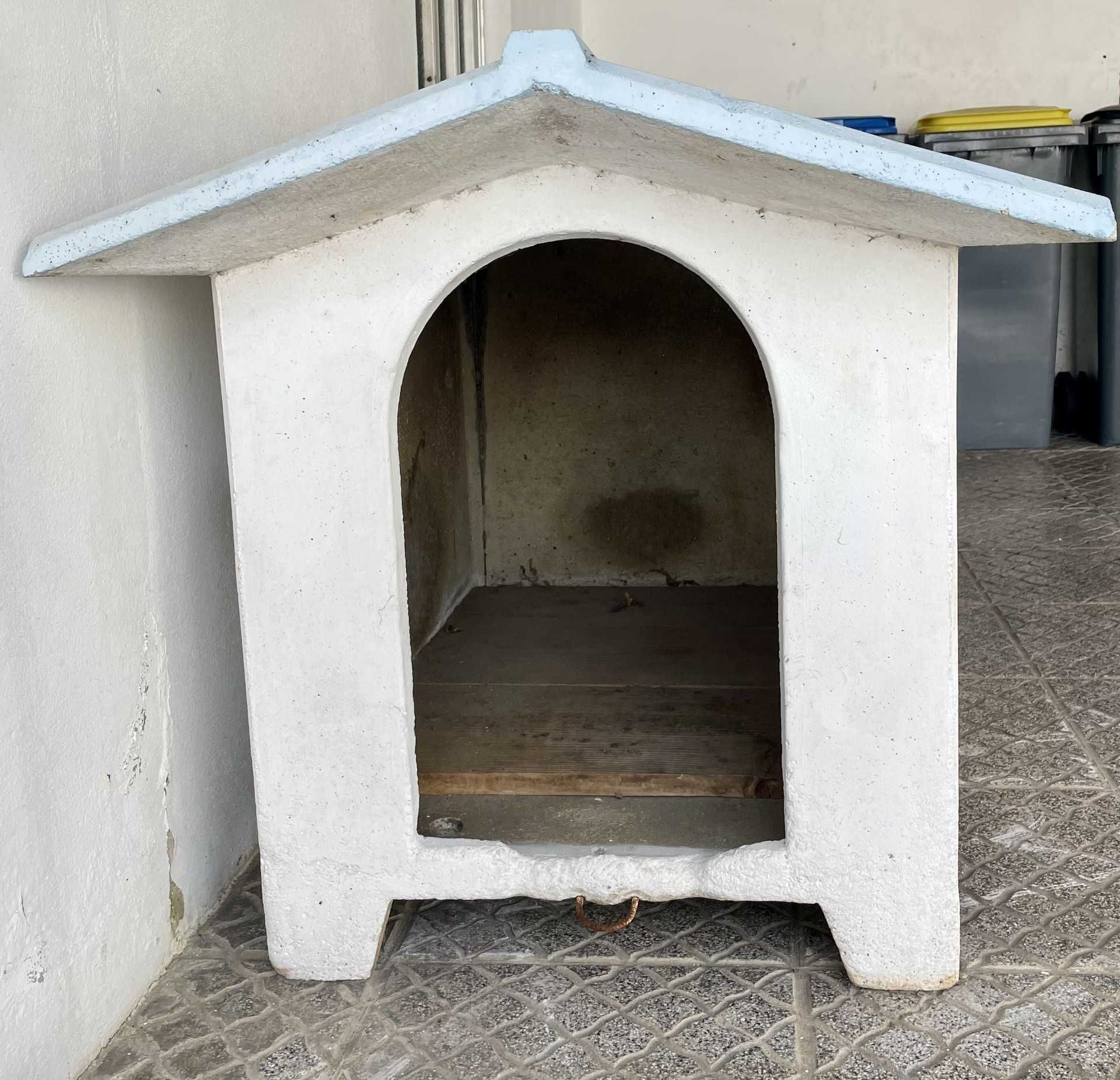 Casota Cimento Cão
