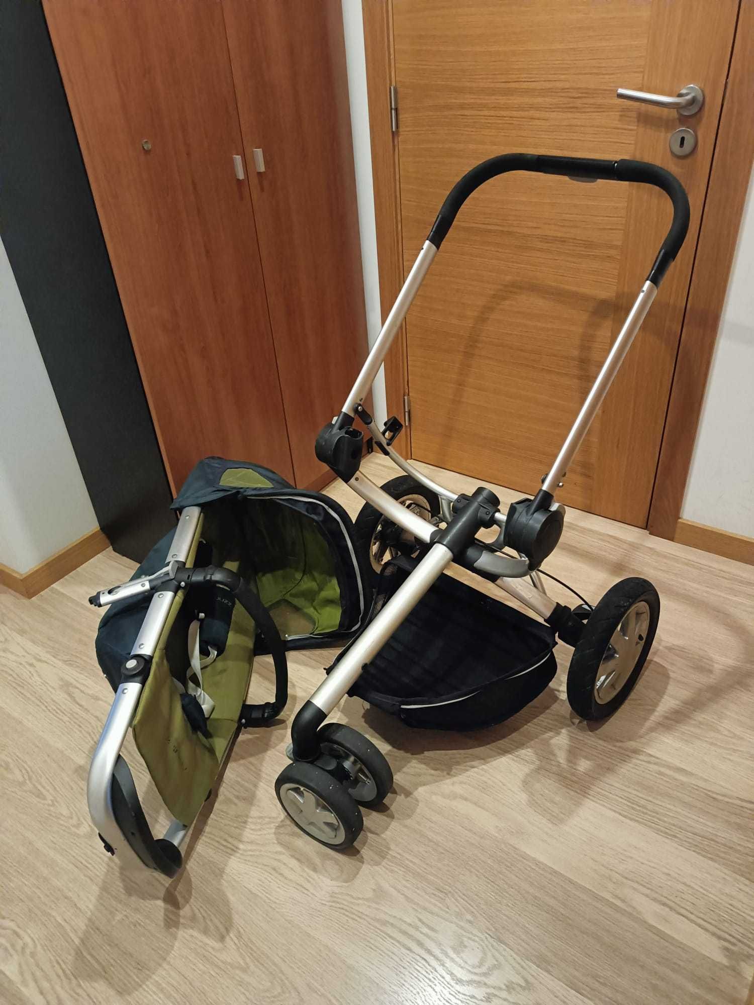 Carrinho de passeio Maxi Cosi