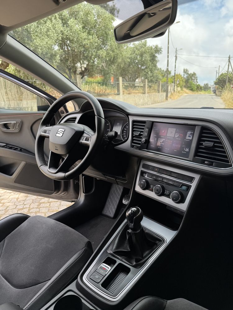 Seat leon 1.6 tdi style. 166€/mês