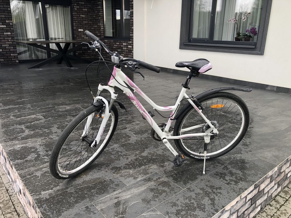 продам велосипед для дівчинки