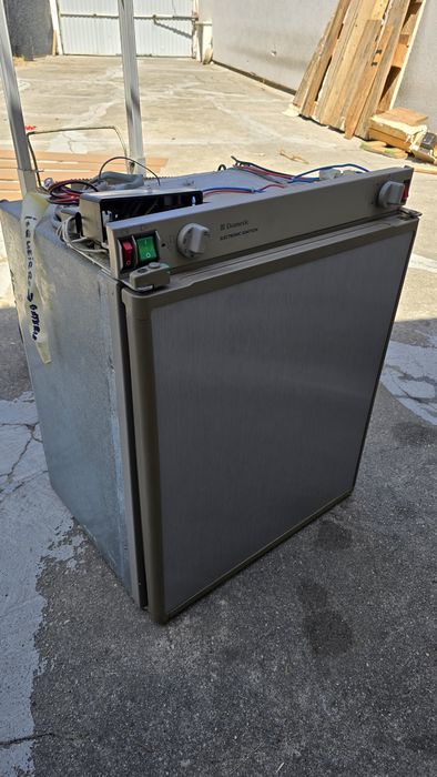 Frigorífico trivalente Dometic 60L