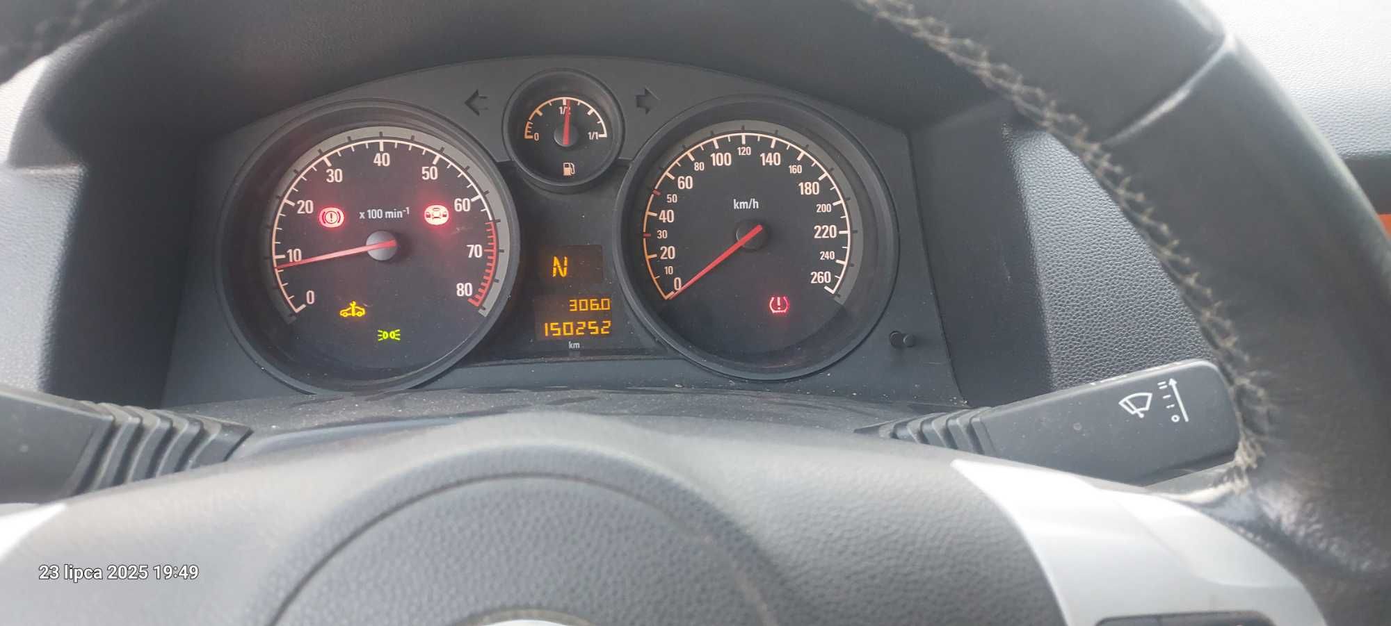 OPEL ASTRA 2012 Rok 1,6 Benzyna, mały przebieg