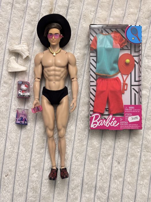 Rezerwacja Lalka Ken Barbie głową ciało jak Adonis + buty, akcesoria