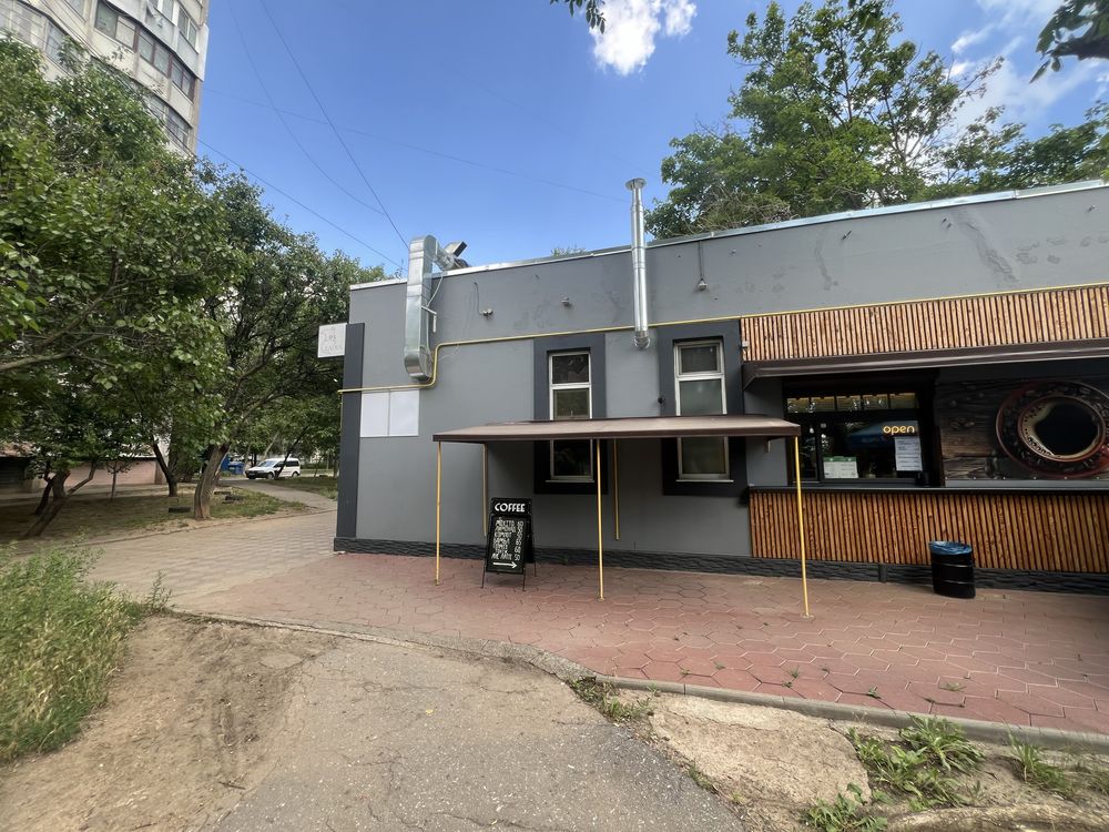 Продам здание на поселке ( добровольского) Клиника / магазин / кафе
