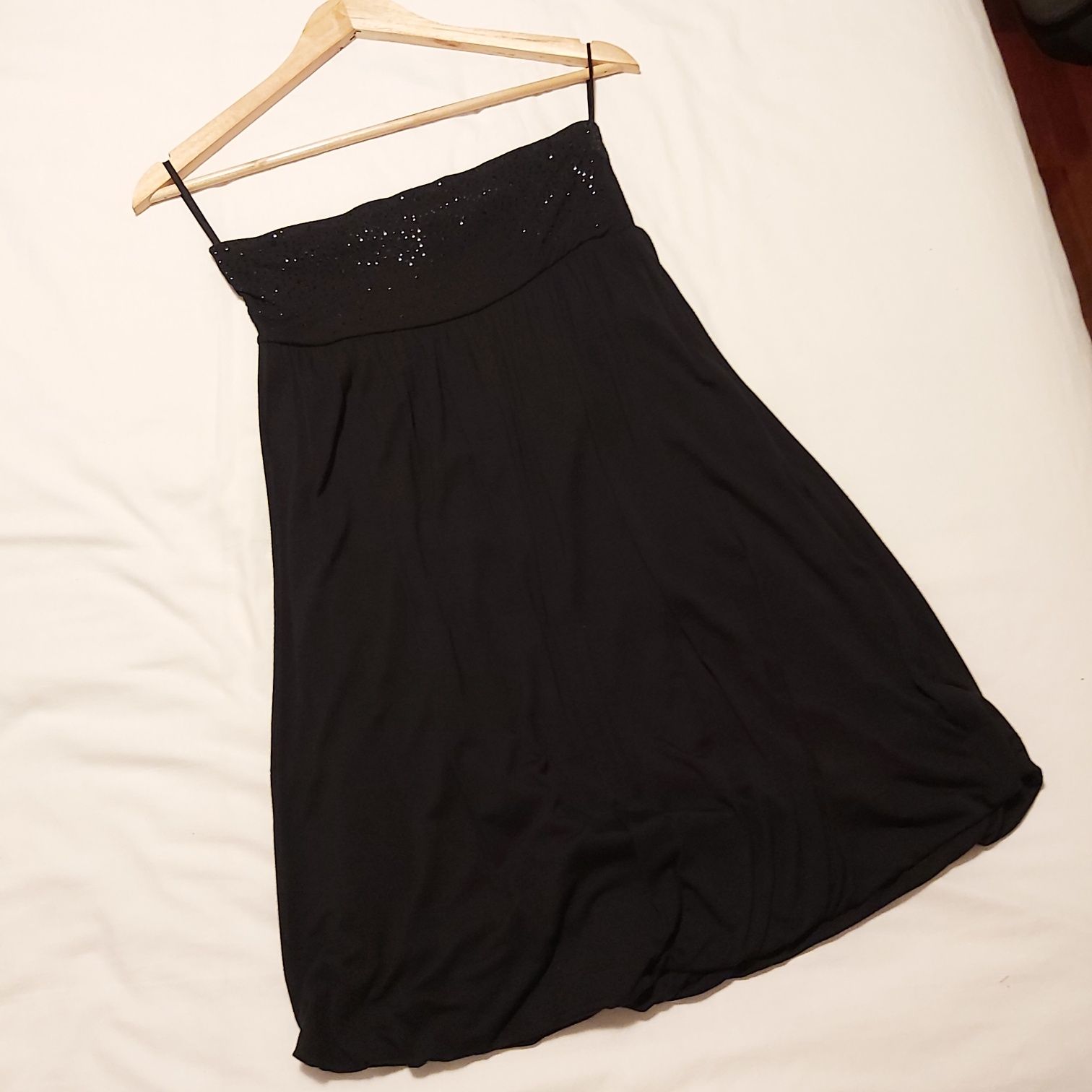 Vendo vestido curto preto