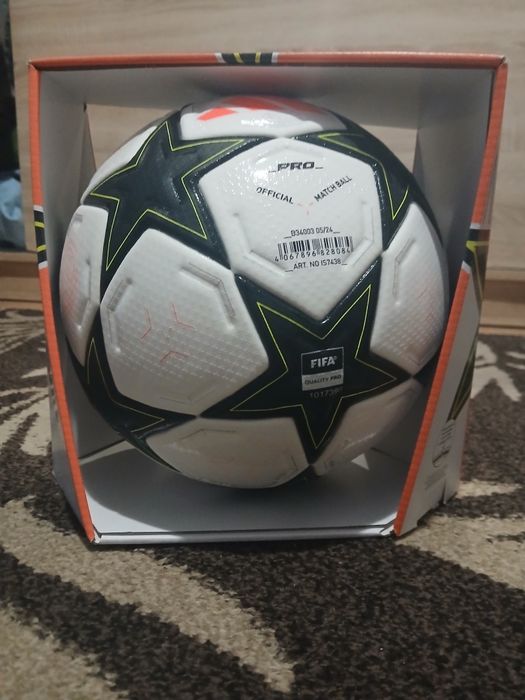 Piłka meczowa adidas ucl pro 24/25