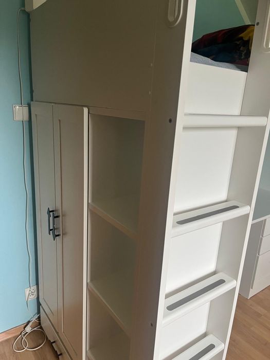 Łóżko piętrowe z biurkiem i szafą Ikea Smastad 90x200