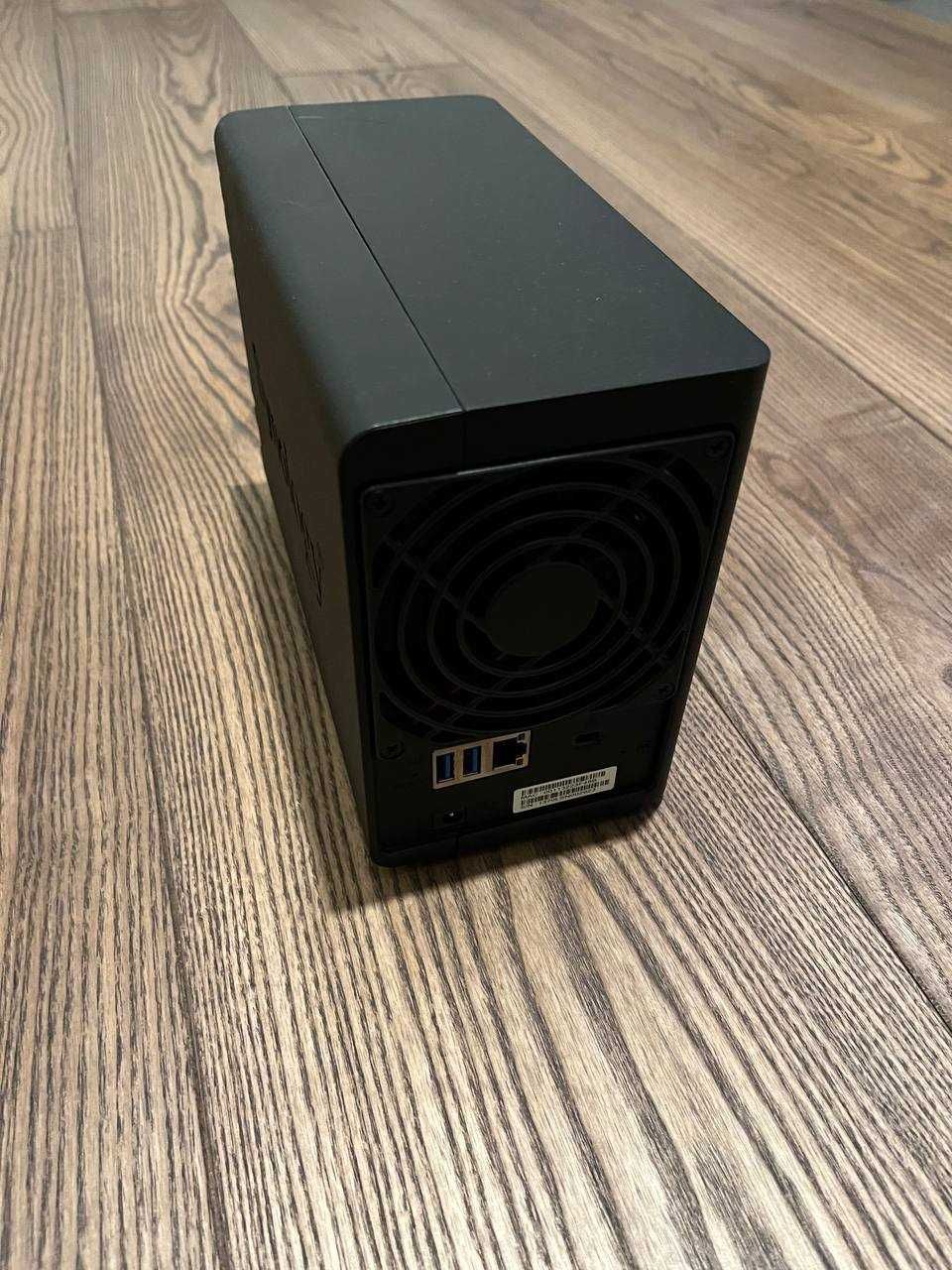 Мережеве сховище (NAS) Synology DS214