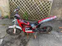 Oset 16 Racing criança
