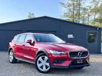 Volvo V60 Cross Country FV23%/B4 4x4/Kamery360/Aktywny tempomat/LED/Hak/Webasto/Perfekt