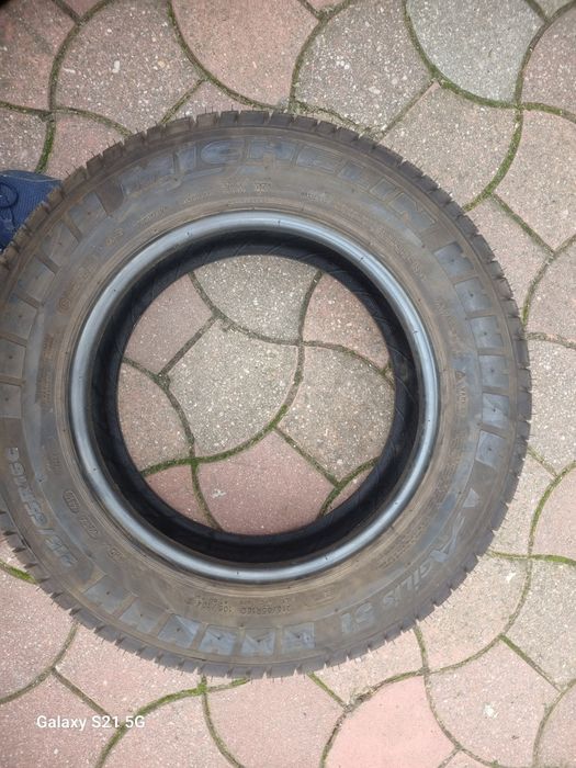 Michelin Aglis 51   215/65/16C