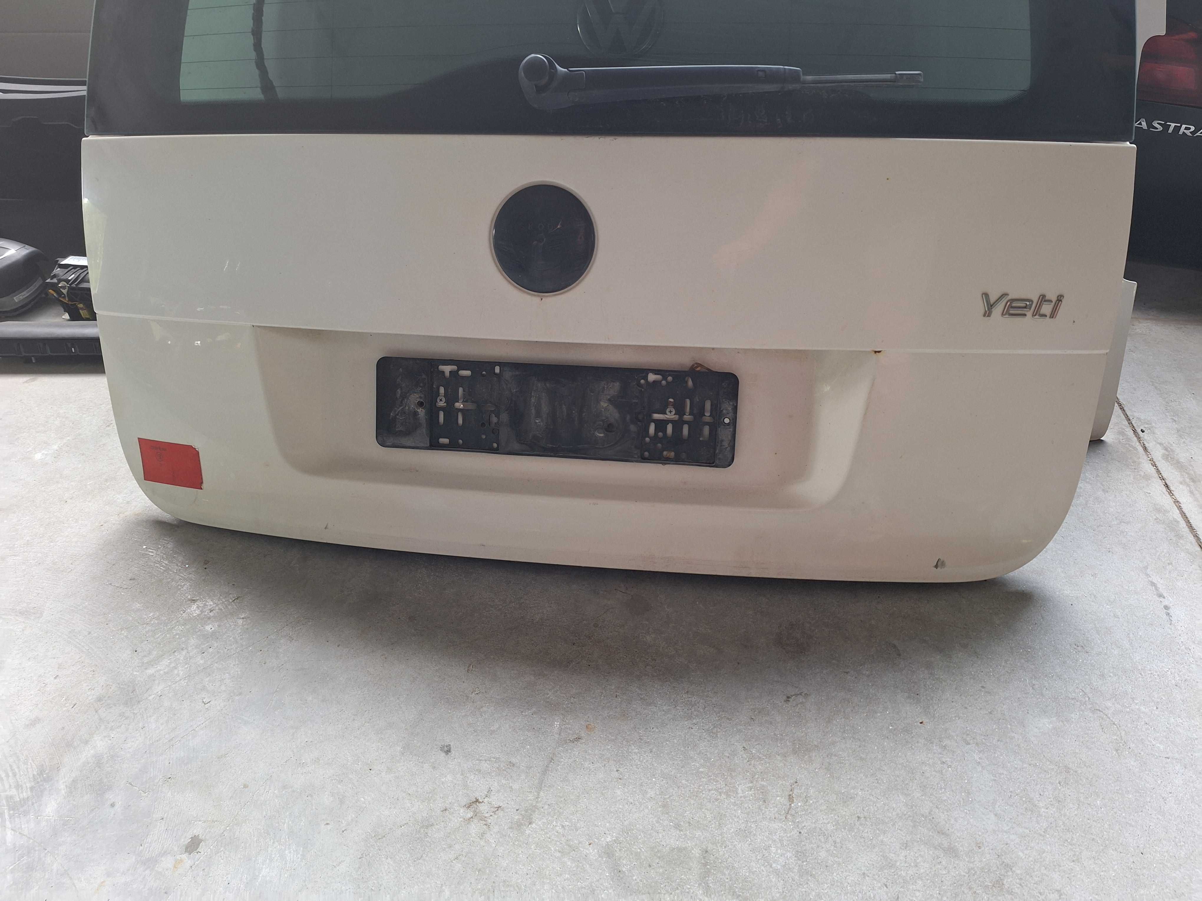 Klapa bagażnika skoda yeti 08-12r LF9E wysyłka