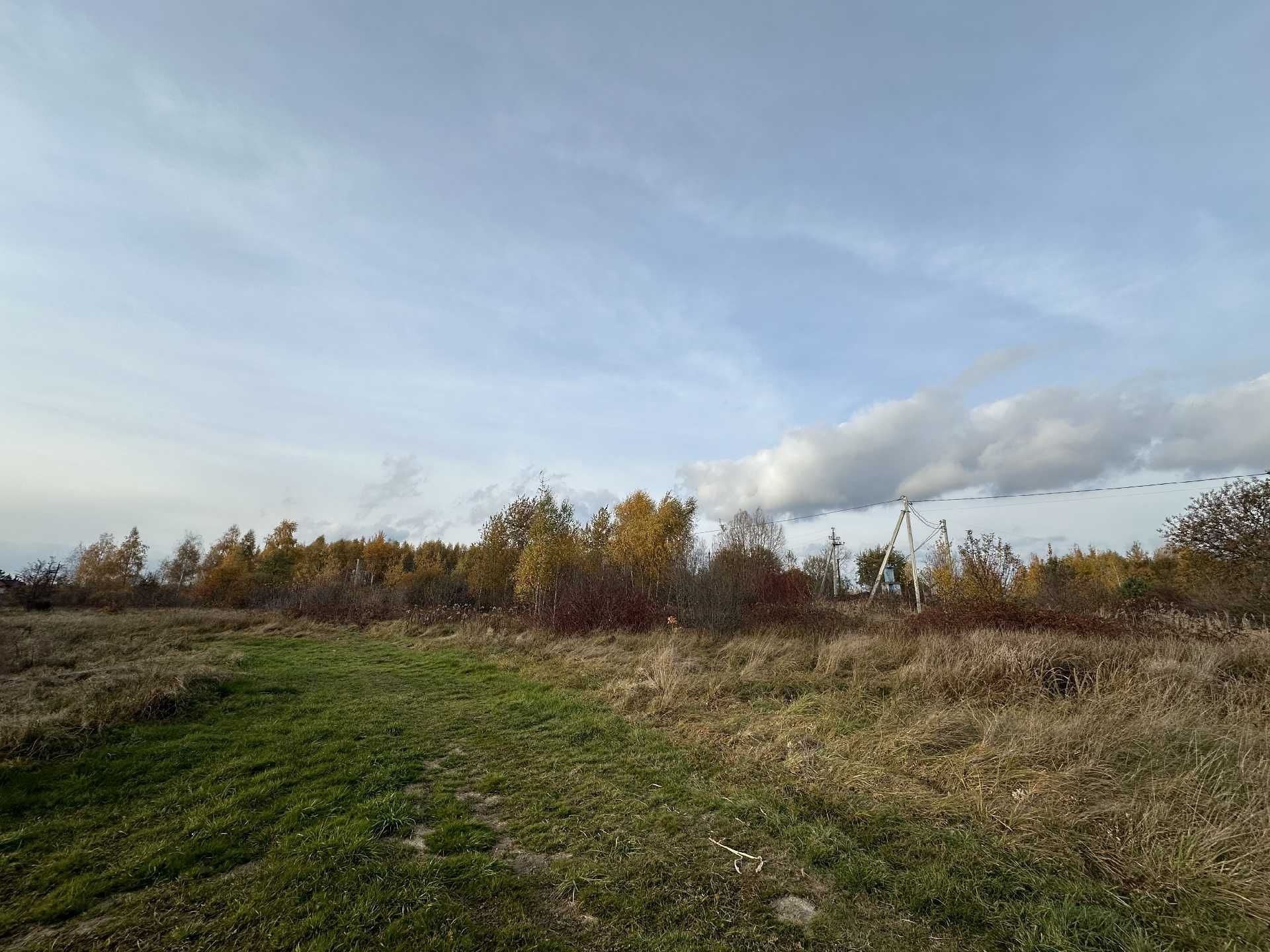 Продаж земелі ділянка біля озера Скнилів