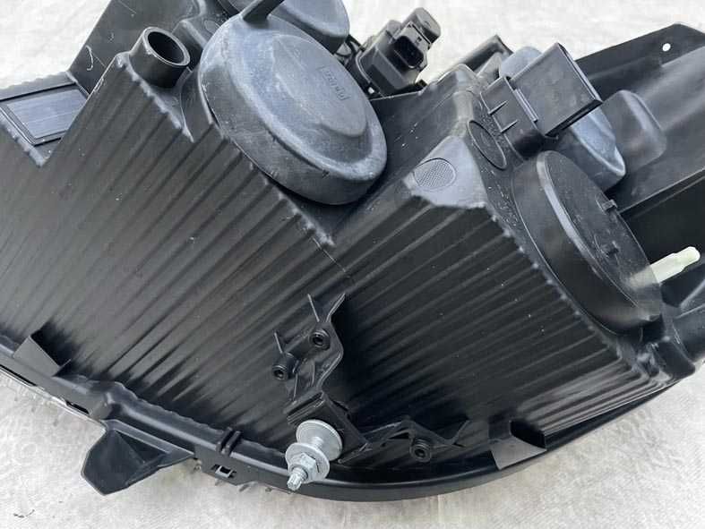 otica frontal DT peugeot 208 II / 2008 II . fase 1