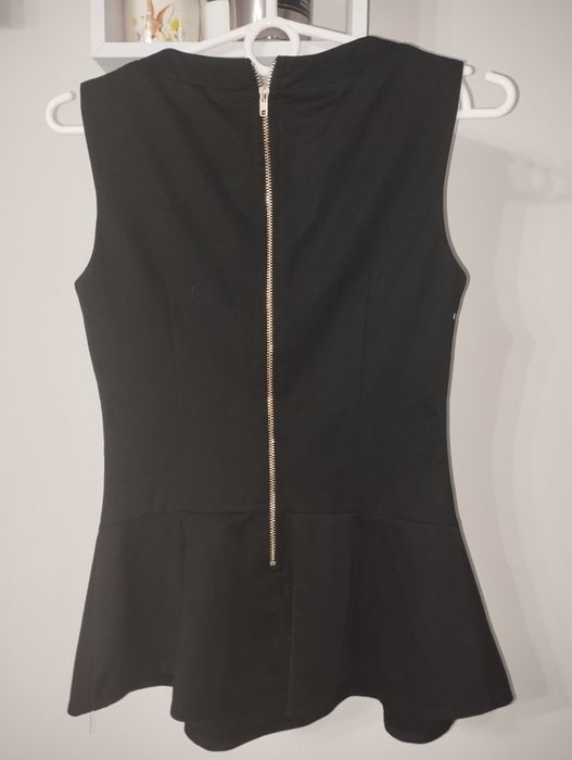 Elegancka czarna bluzka