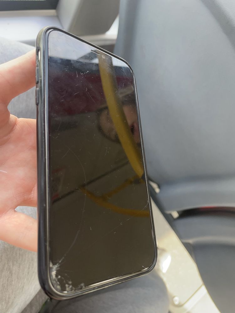 Iphone 11 zbity ekran