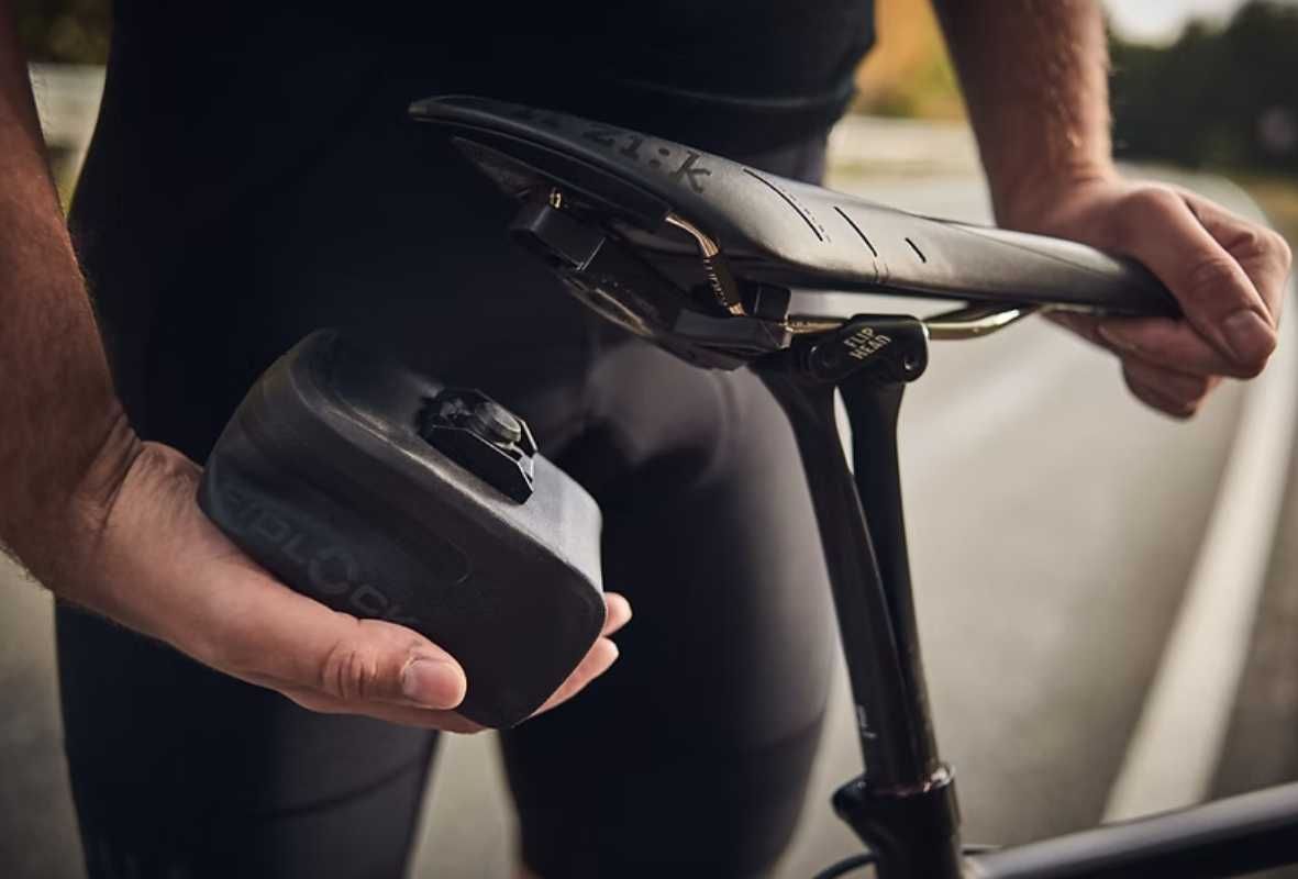 Підсідельна велосумка на магнітах Fidlock PUSH 400/600 сумка під сідло