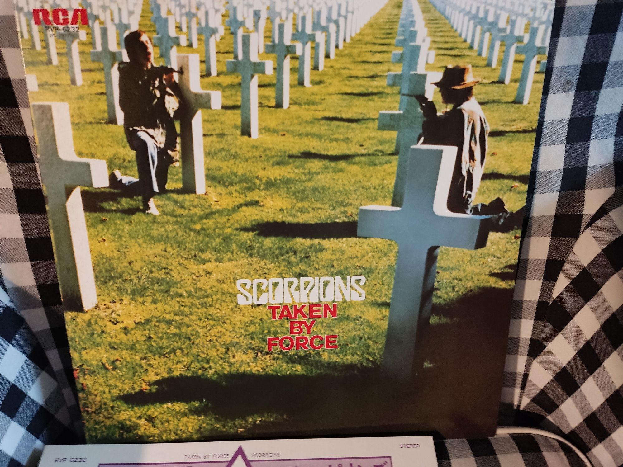 Scorpions  Taken by force LP Japan NM