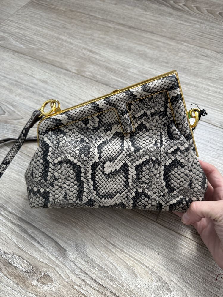 Fendi torebka first small bag skóra