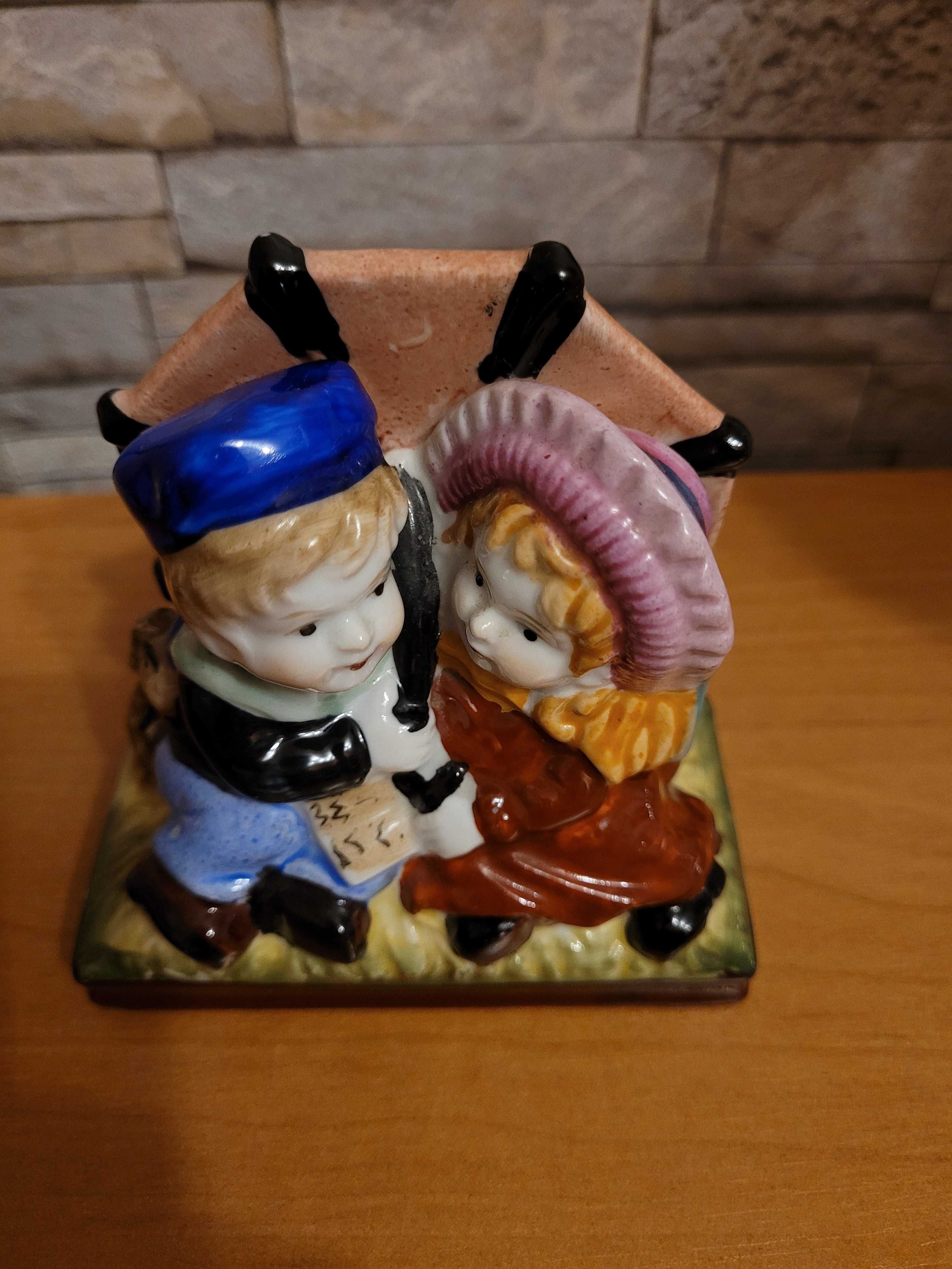 Figurka ceramiczna do ozdoby wnętrz