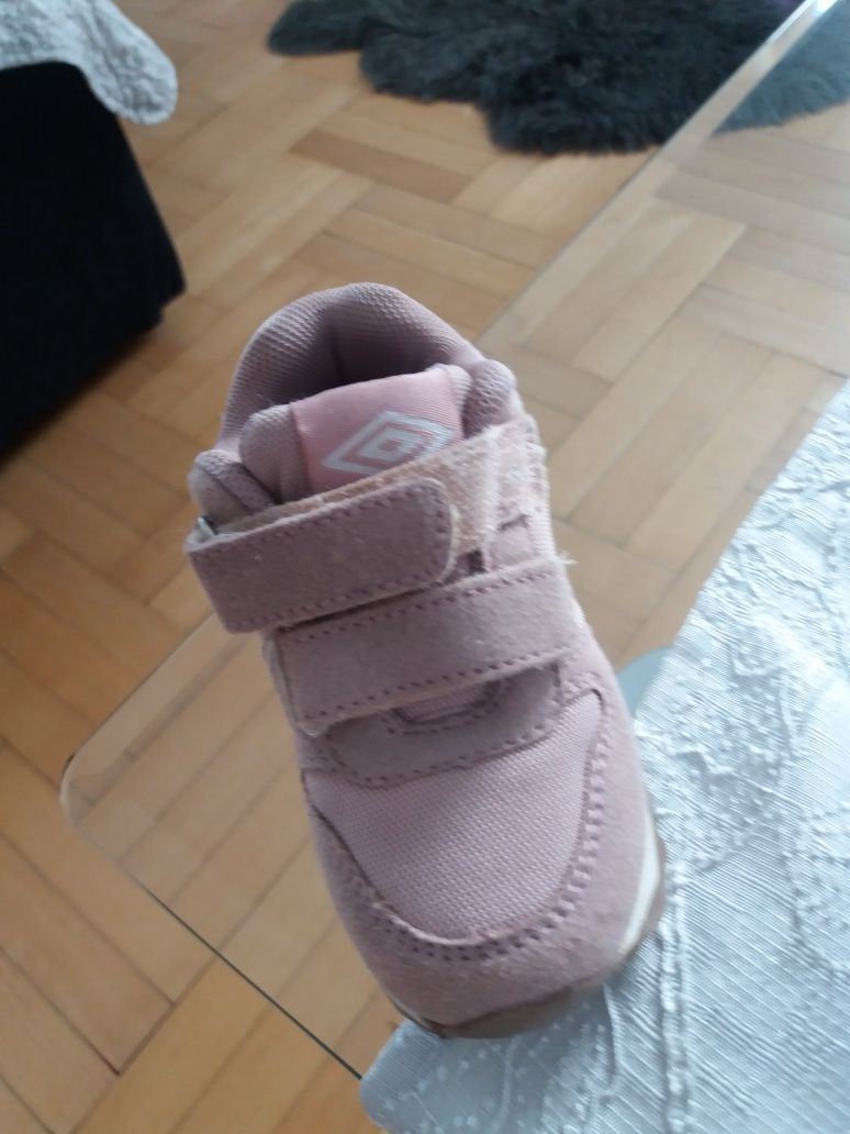 Buty dla dziewczynki