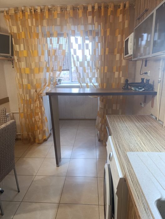 Сдам 3 комнатная квартира Таирова Королева Вильямса 4 этаж