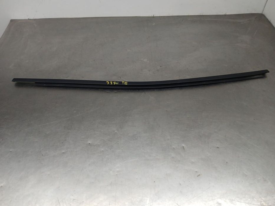 Raspador do vidro da porta trás esquerdo RENAULT Clio V (BF_)