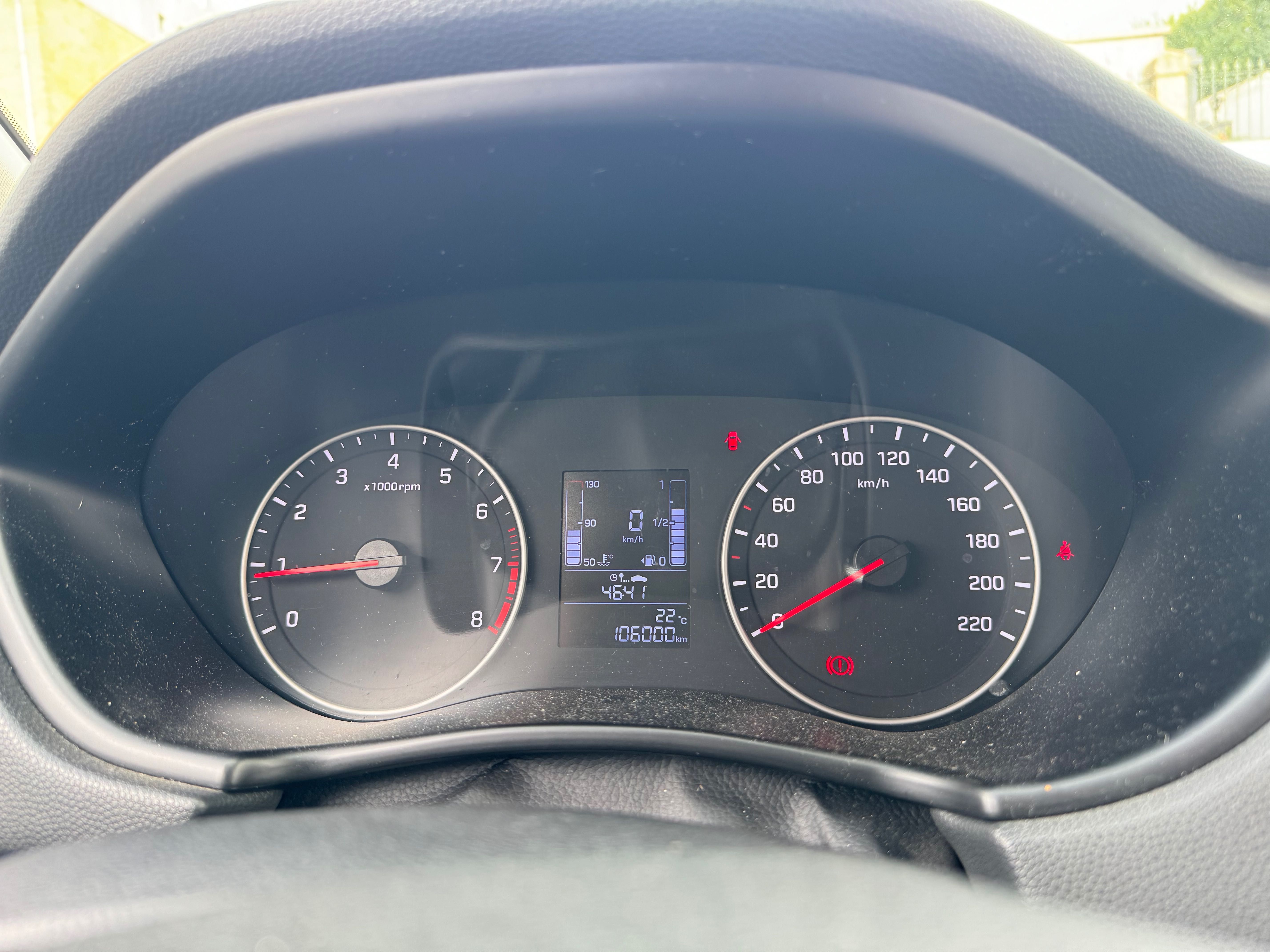 Hyundai I20 2018 em muito bom estado